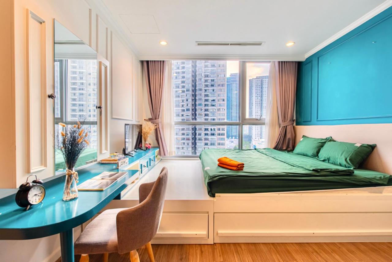Moxy Hcmc Aparts - Vinhomes Central Park, Ice Rink 胡志明市 外观 照片
