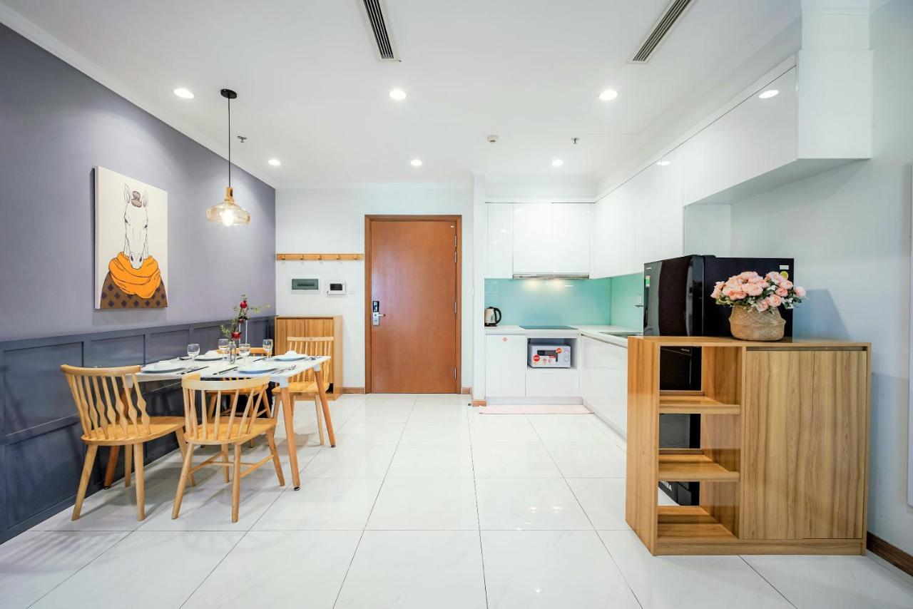 Moxy Hcmc Aparts - Vinhomes Central Park, Ice Rink 胡志明市 外观 照片