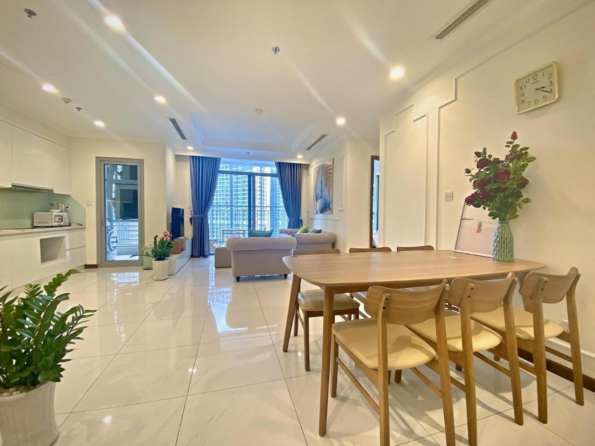 Moxy Hcmc Aparts - Vinhomes Central Park, Ice Rink 胡志明市 外观 照片