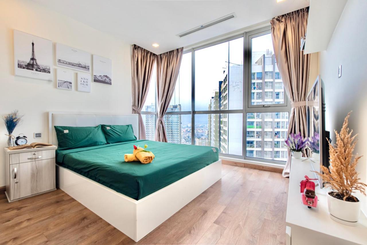 Moxy Hcmc Aparts - Vinhomes Central Park, Ice Rink 胡志明市 外观 照片